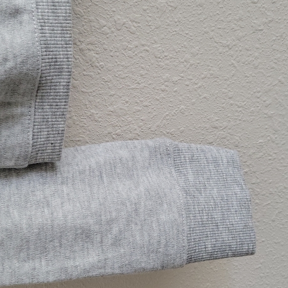 H&M Grey Cropped Pullover - Picture 5 of 5